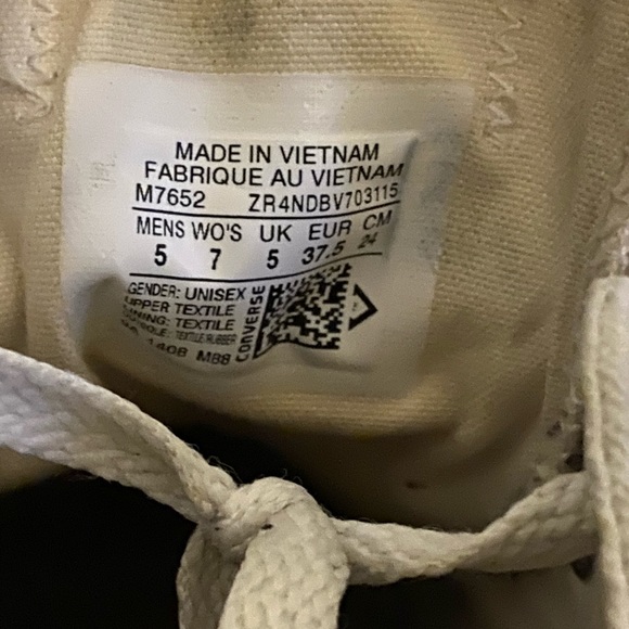 Converse - Picture 3 of 3